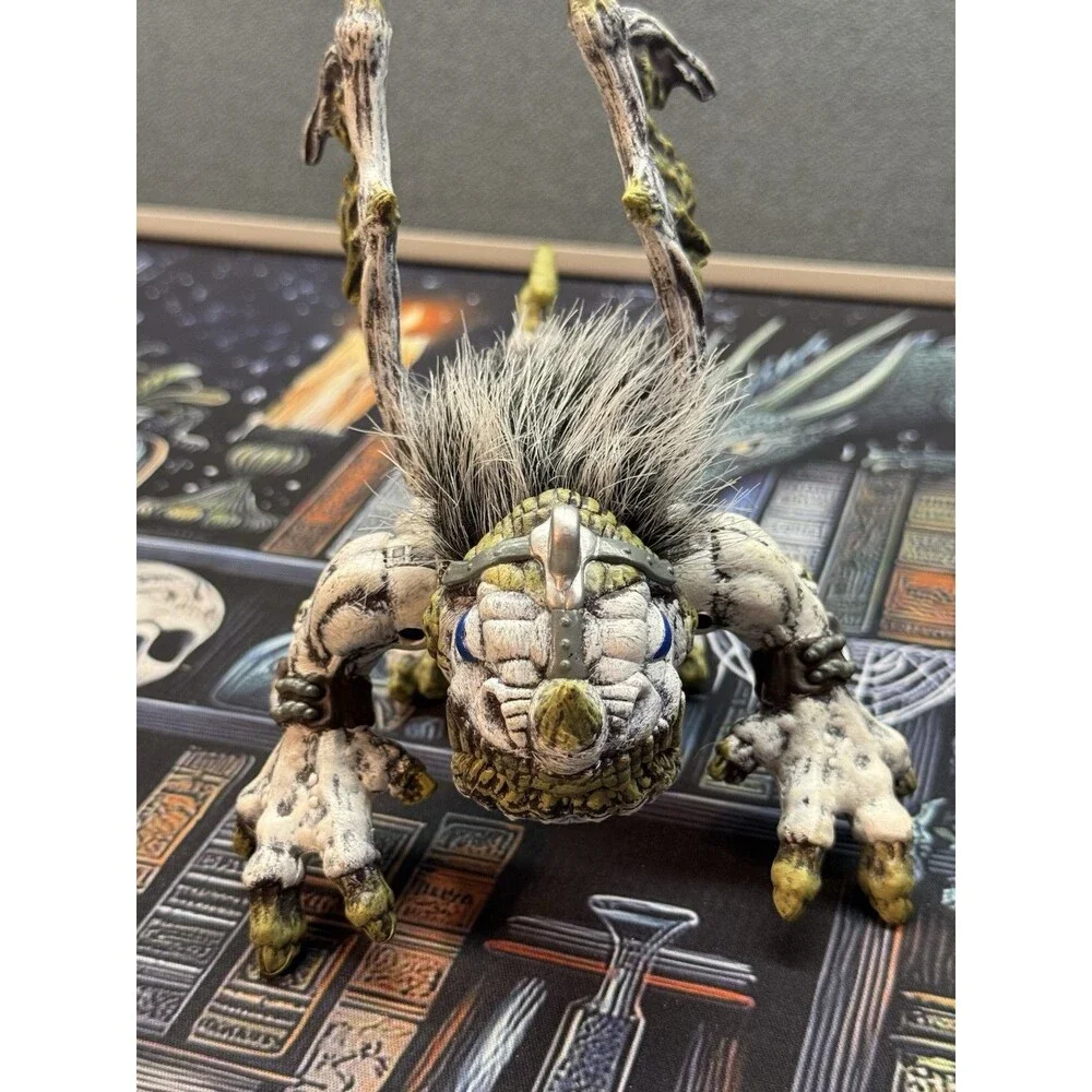 MEGA BLOKS VORGAN ICE FANG WHITE HAIRY DRAGON BEAST MONSTER FIGURE 5